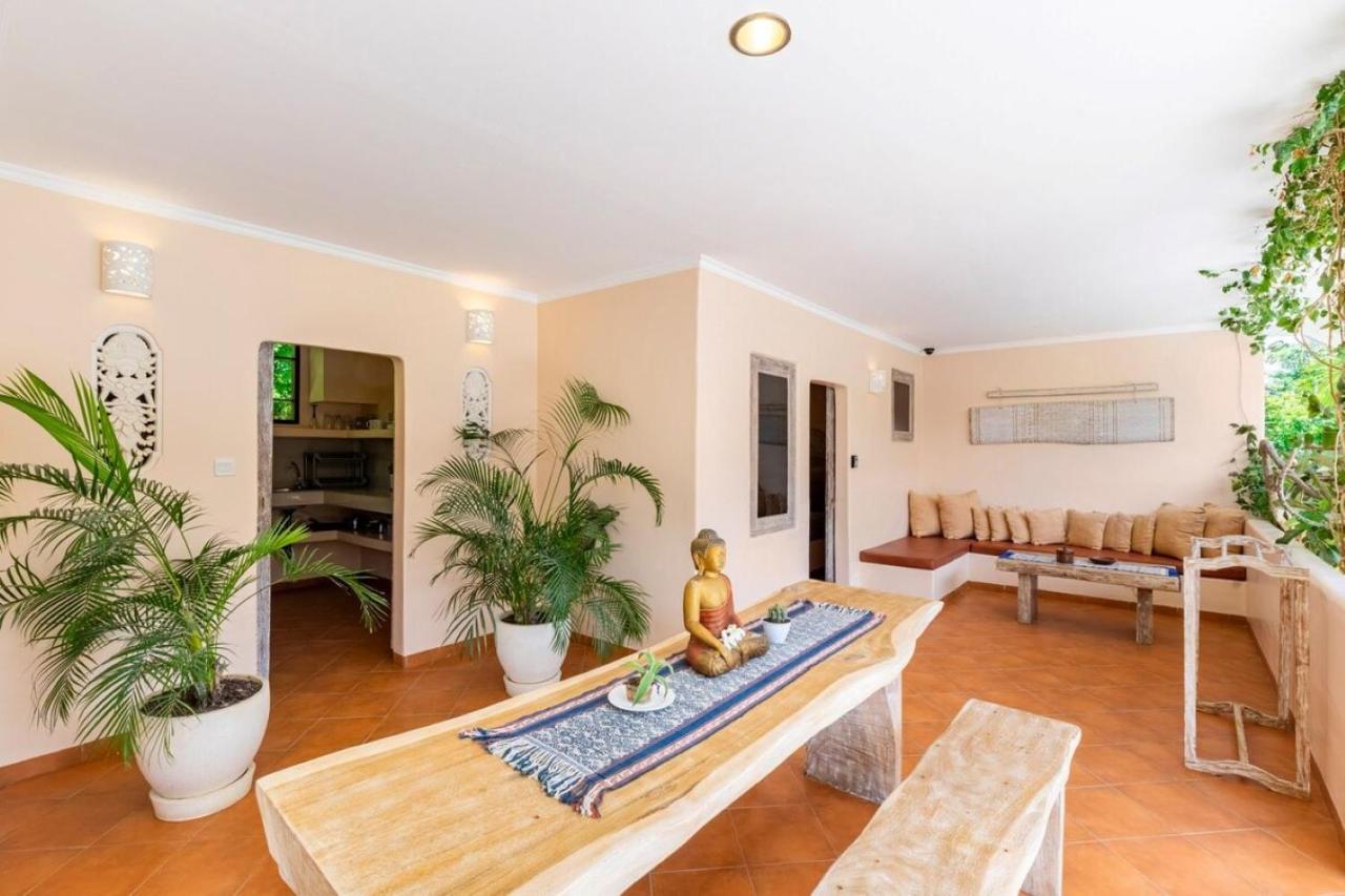 Indahwatu Hotel Uluwatu Екстериор снимка
